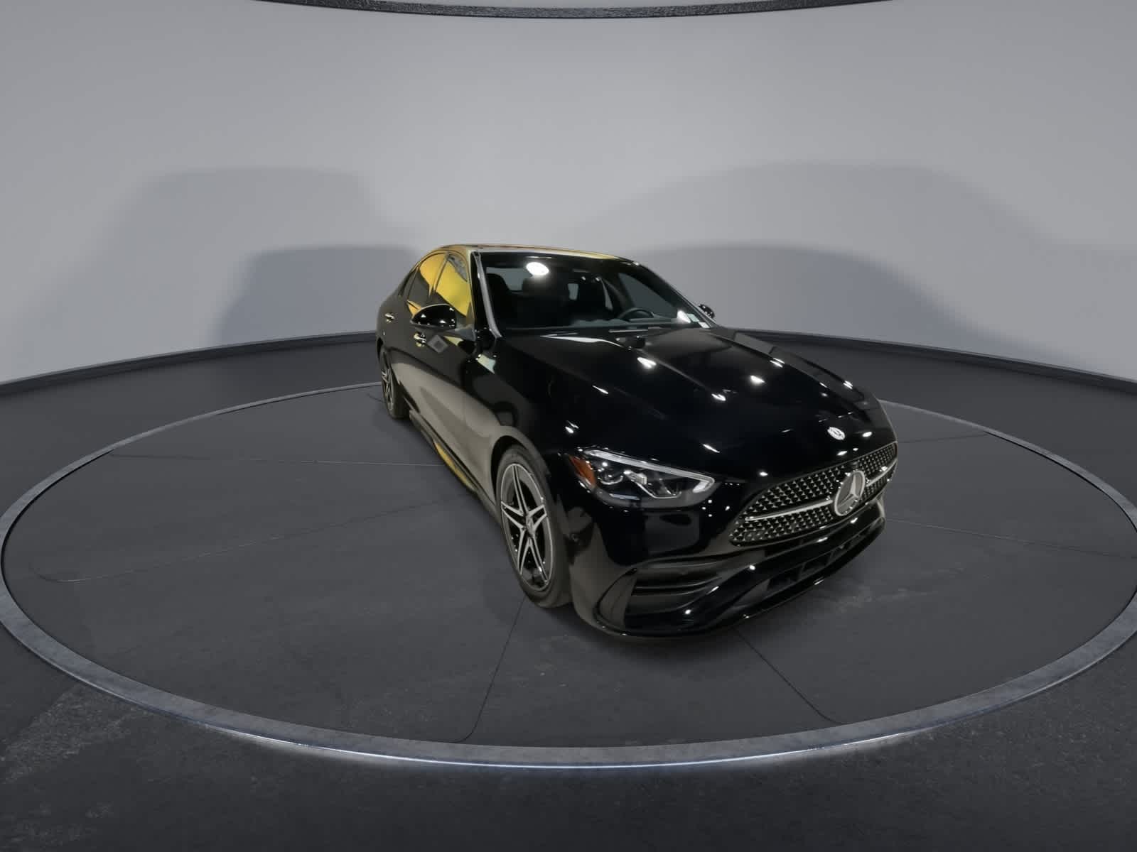 Thumbnail: 2022 Mercedes-Benz C-Class - 3