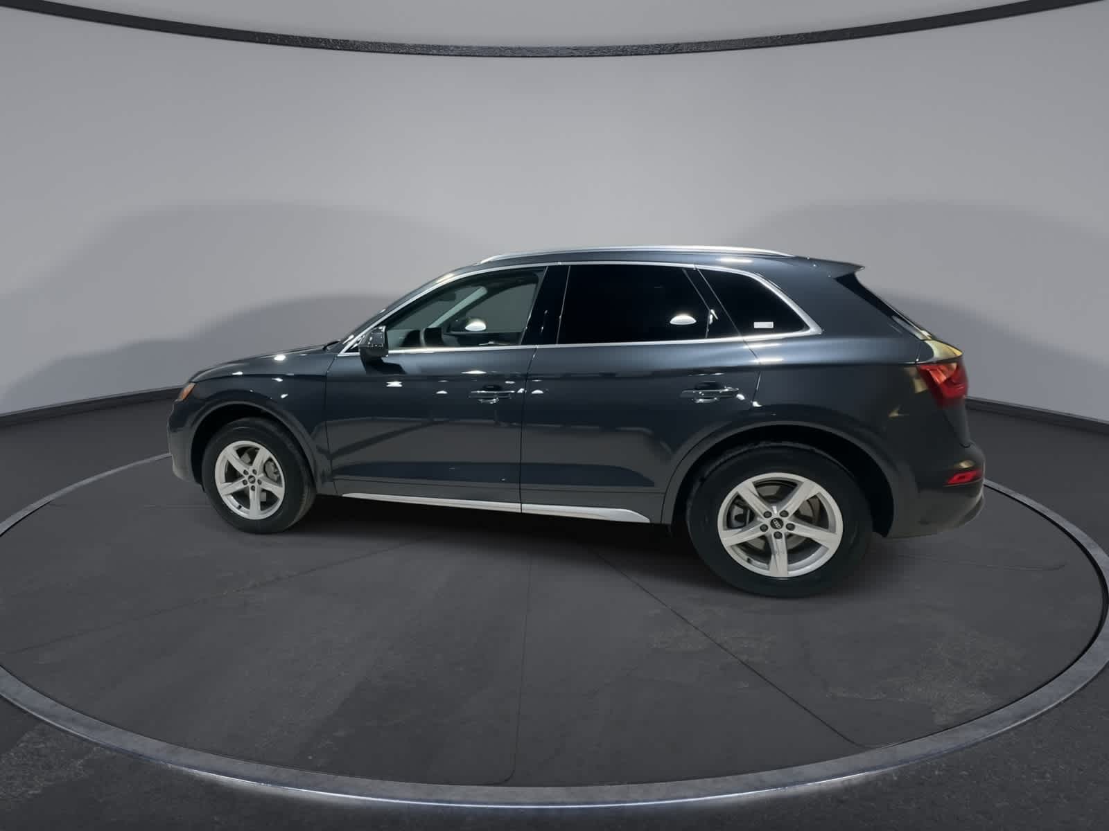 Thumbnail: 2023 Audi Q5 - 8