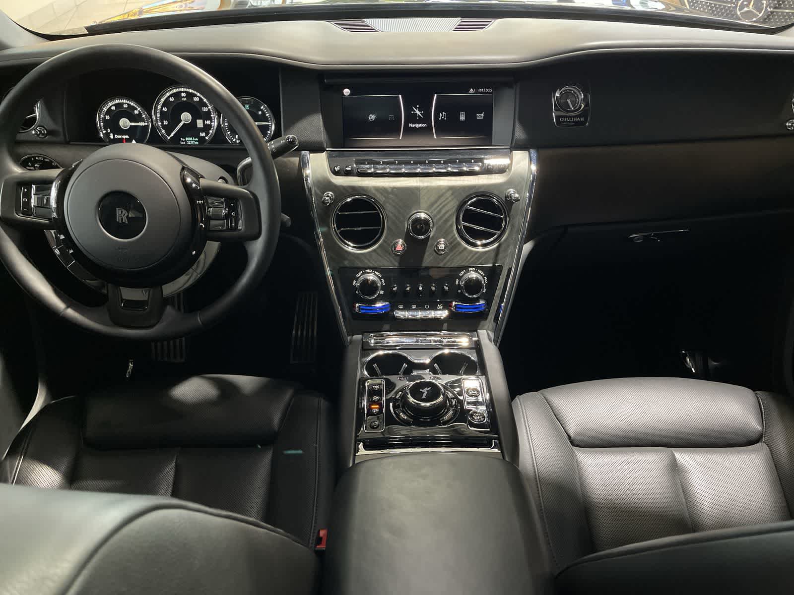 Thumbnail: 2019 Rolls-Royce Cullinan - 22