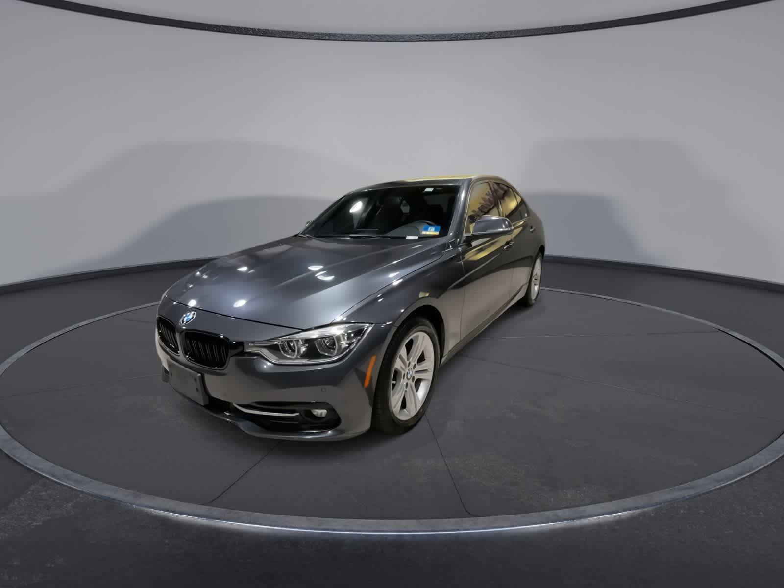 Thumbnail: 2016 BMW 3 Series - 6