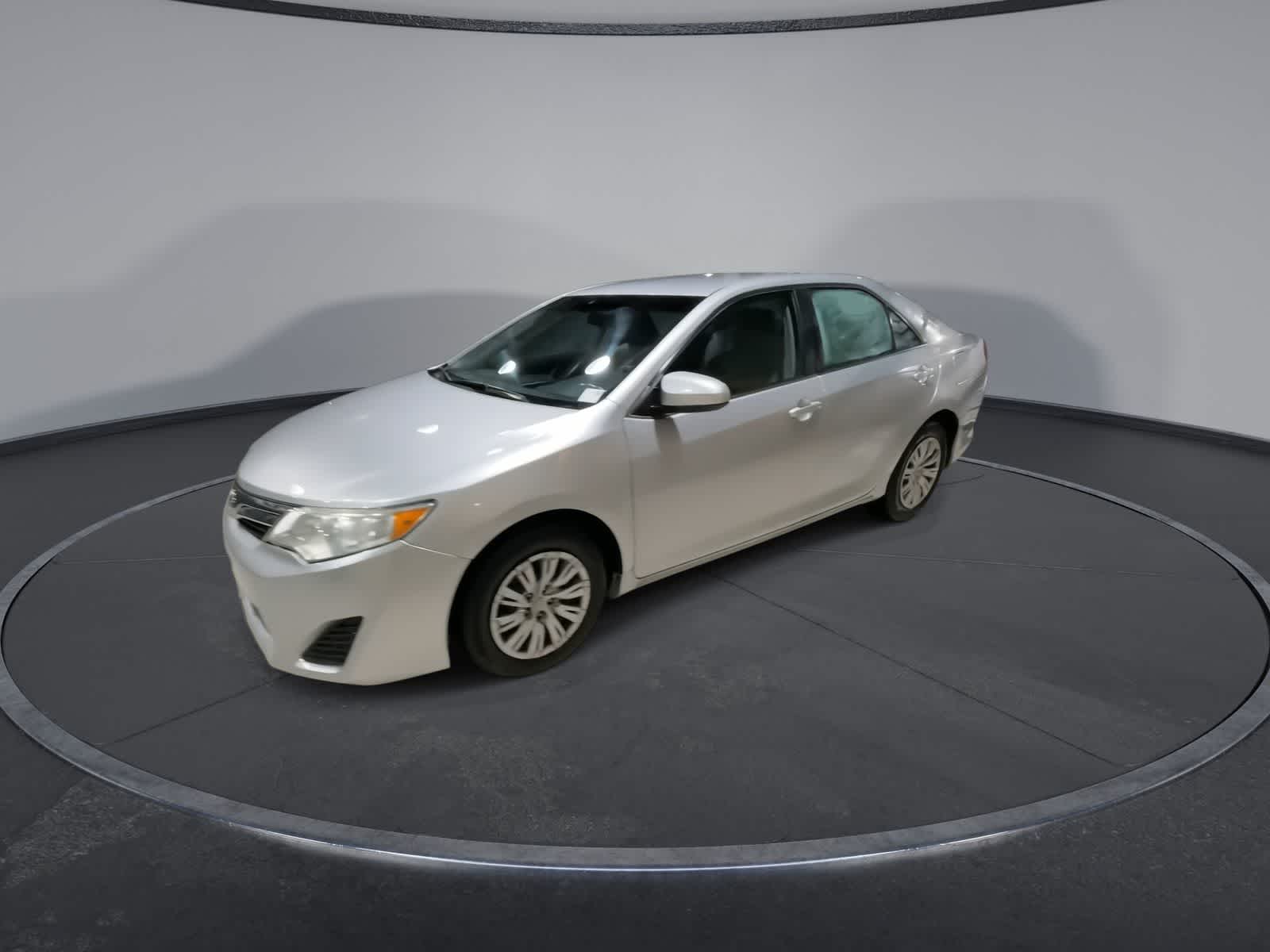 Thumbnail: 2012 Toyota Camry - 6