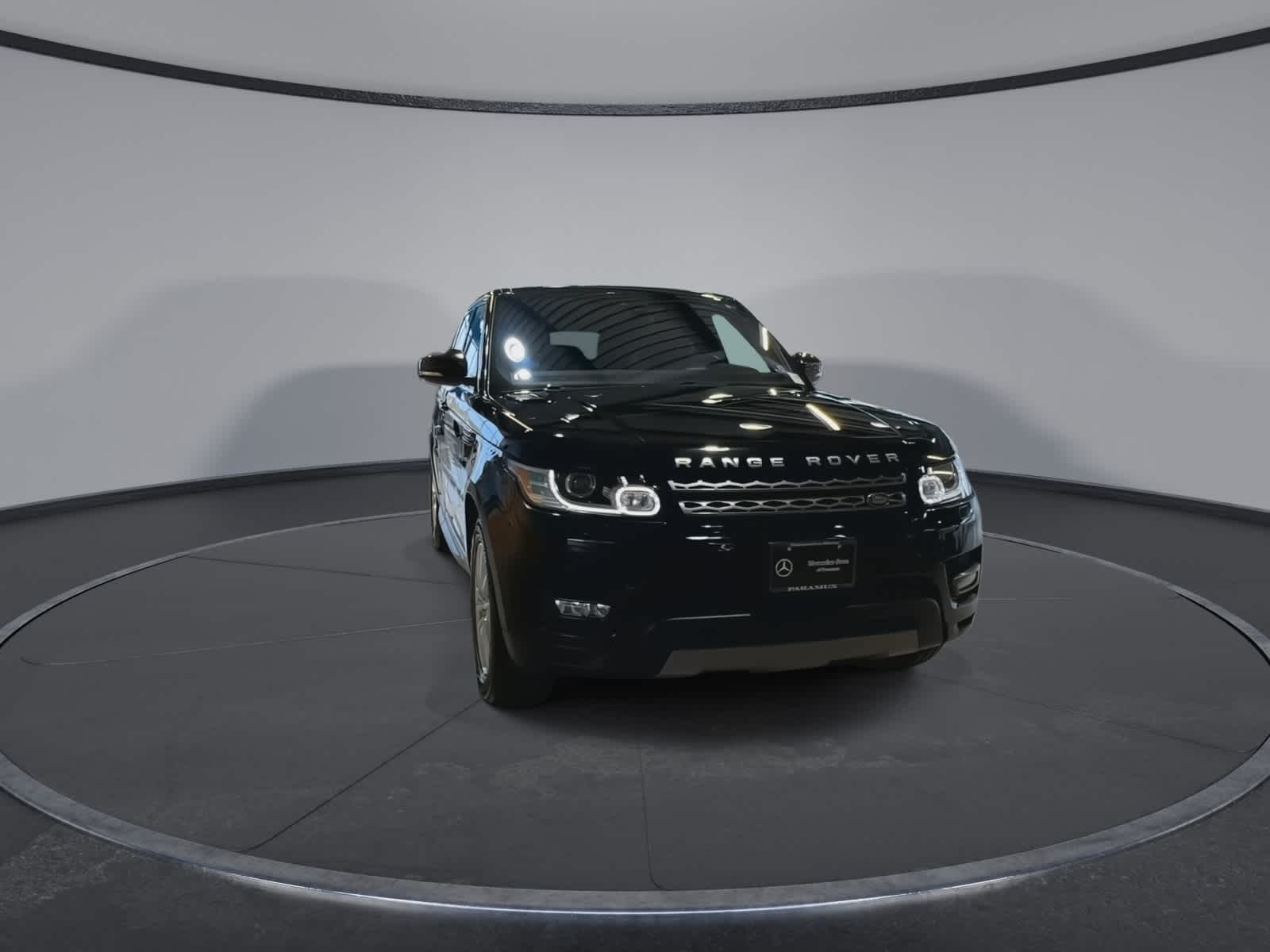 Thumbnail: 2017 Land Rover Range Rover Sport - 3