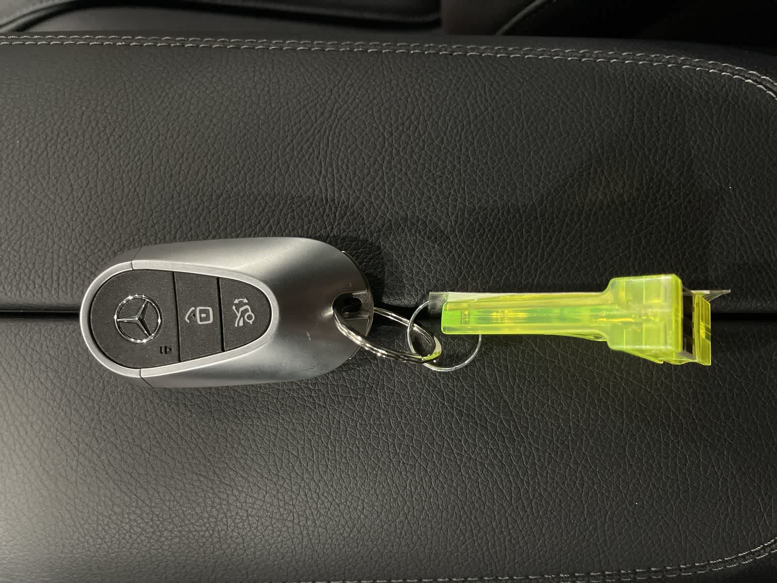 Thumbnail: 2024 Mercedes-Benz C-Class - 32