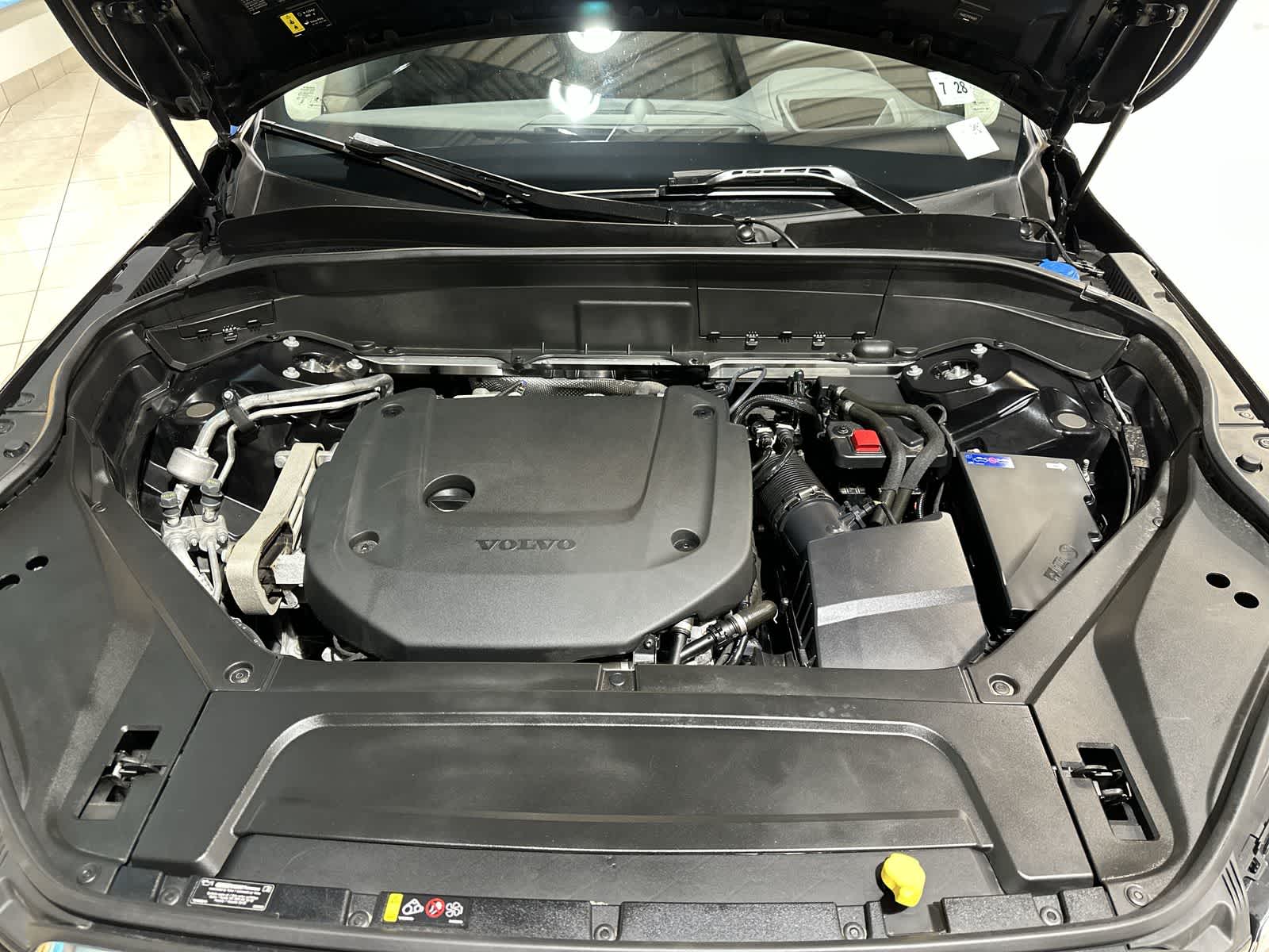 Thumbnail: 2024 Volvo XC90 - 20