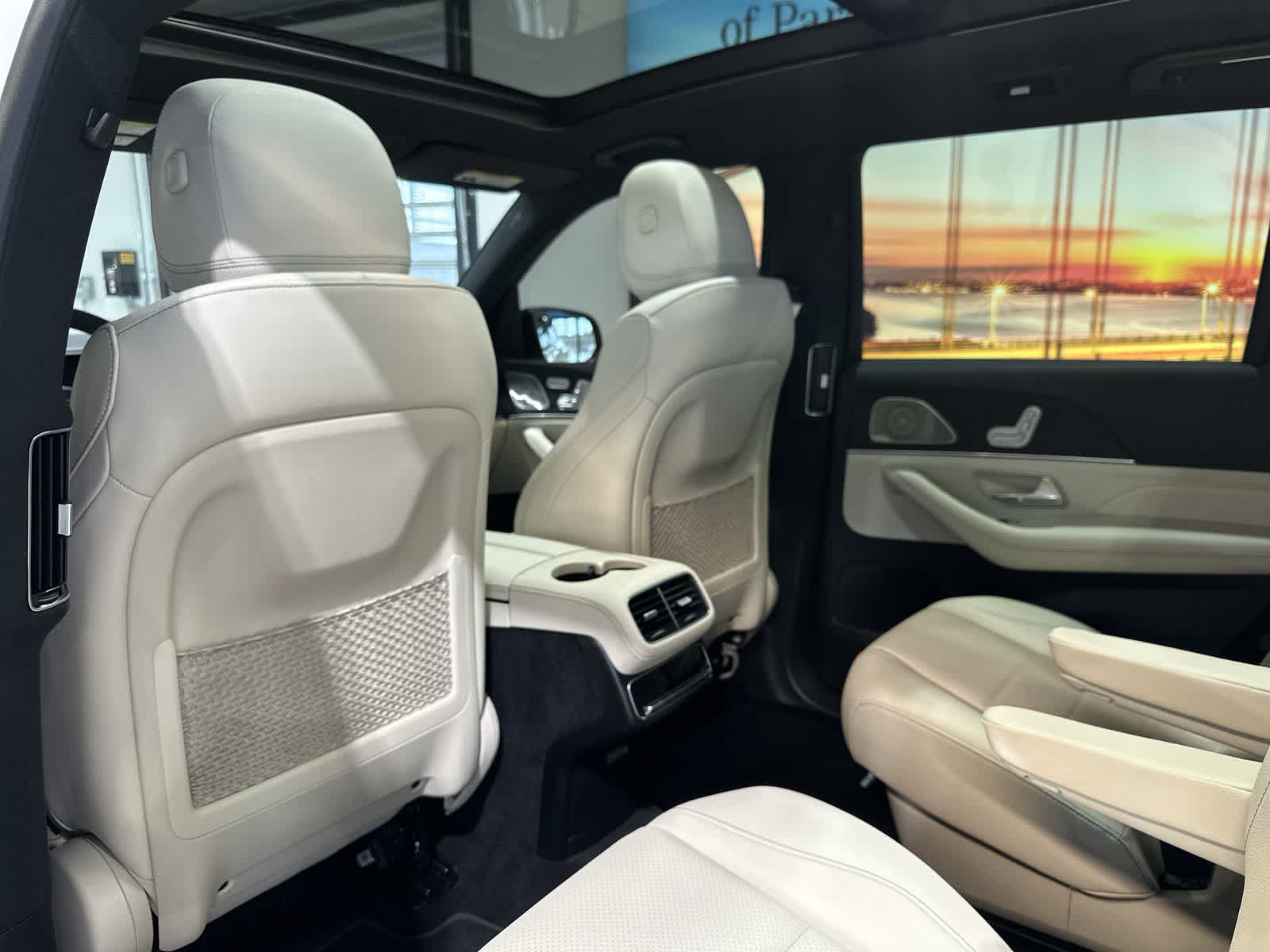 Thumbnail: 2025 Mercedes-Benz GLS - 24