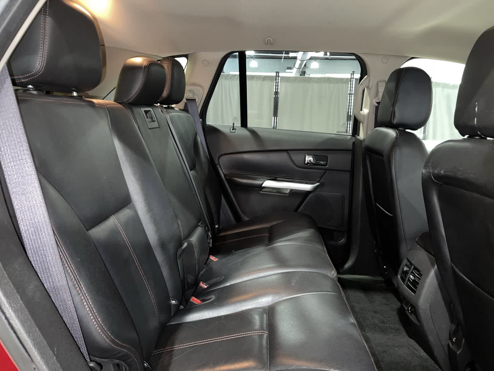 Thumbnail: 2013 Ford Edge - 25