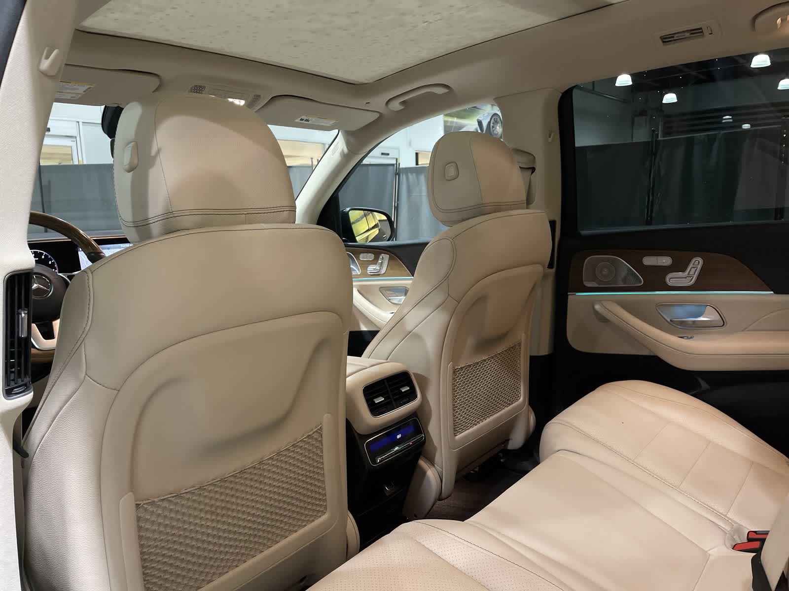 Thumbnail: 2021 Mercedes-Benz GLS - 24