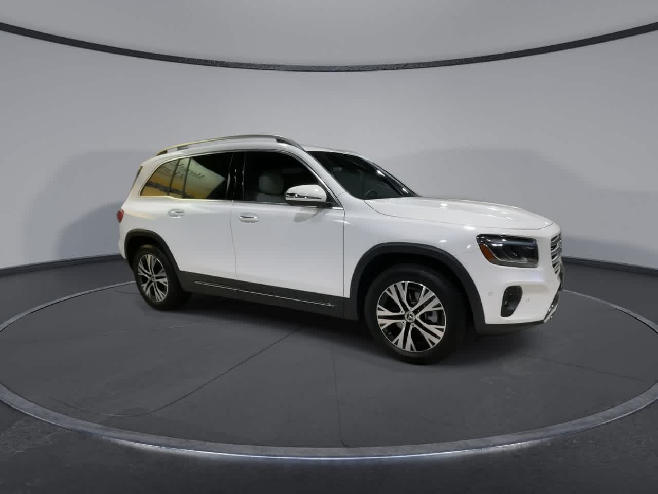 Thumbnail: 2025 Mercedes-Benz GLB - 13