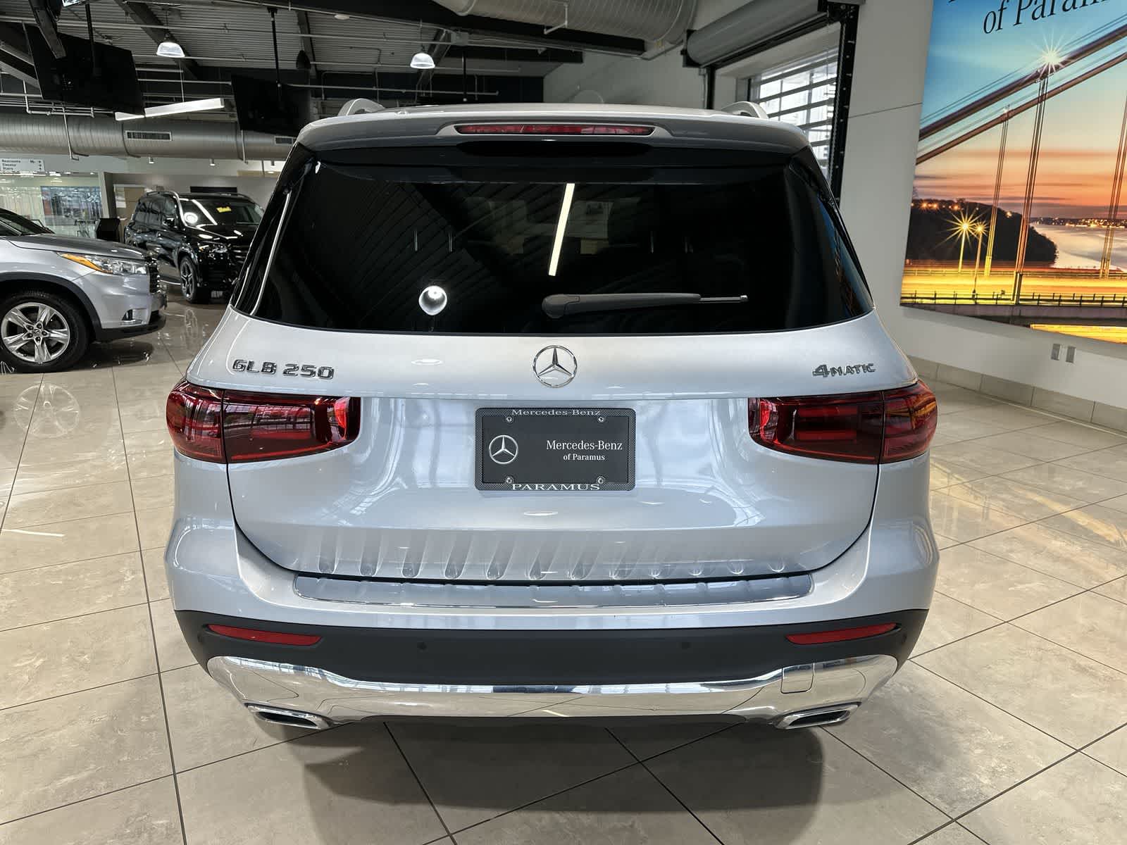 Thumbnail: 2026 Mercedes-Benz GLB - 17