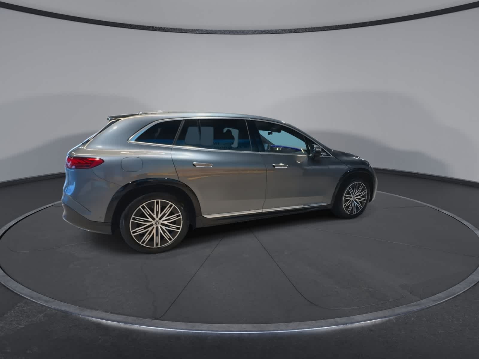 Thumbnail: 2023 Mercedes-Benz EQS - 12