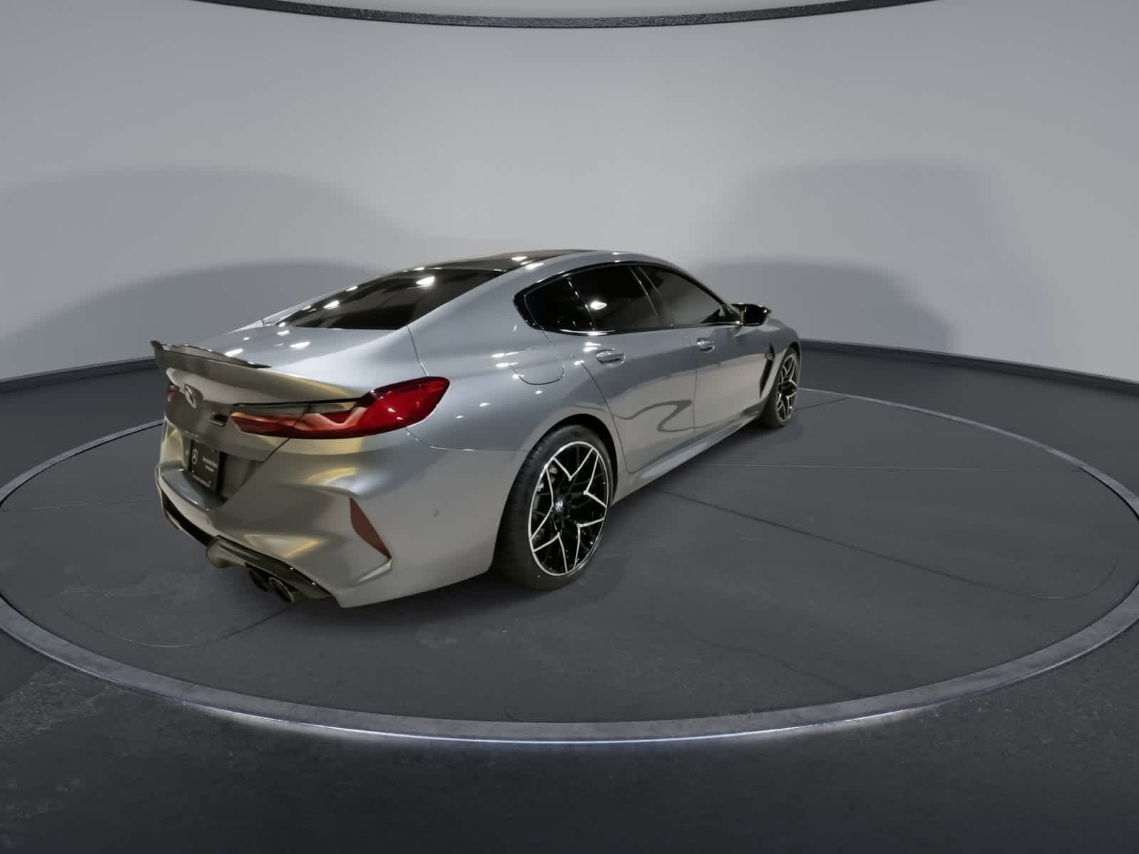 Thumbnail: 2023 BMW M8 - 11