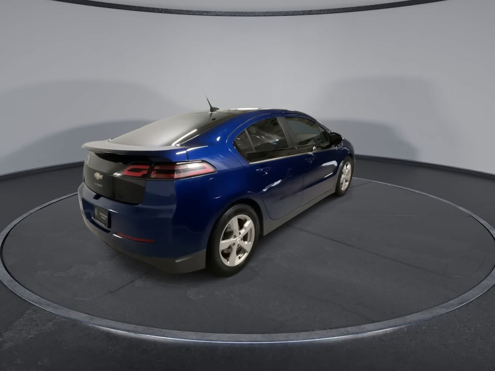 Thumbnail: 2012 Chevrolet Volt - 11