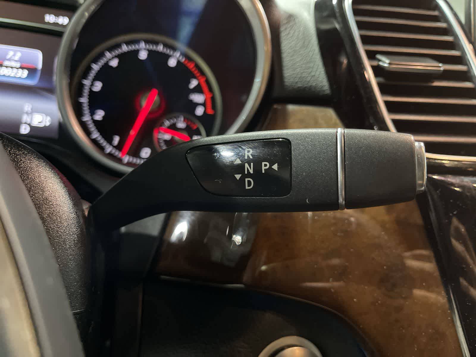 Thumbnail: 2016 Mercedes-Benz GLE - 29