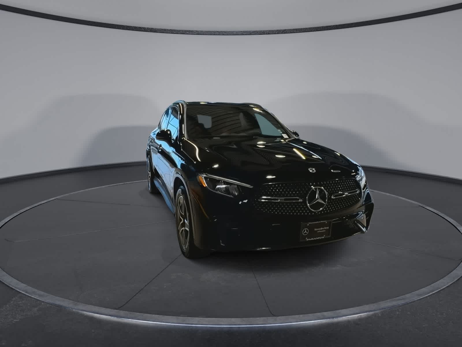 Thumbnail: 2025 Mercedes-Benz GLC - 3