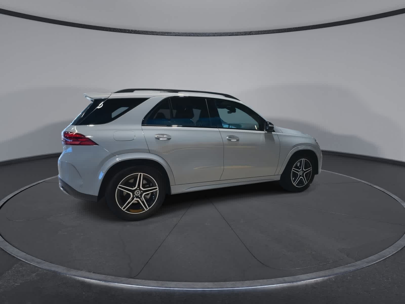 Thumbnail: 2025 Mercedes-Benz GLE - 12