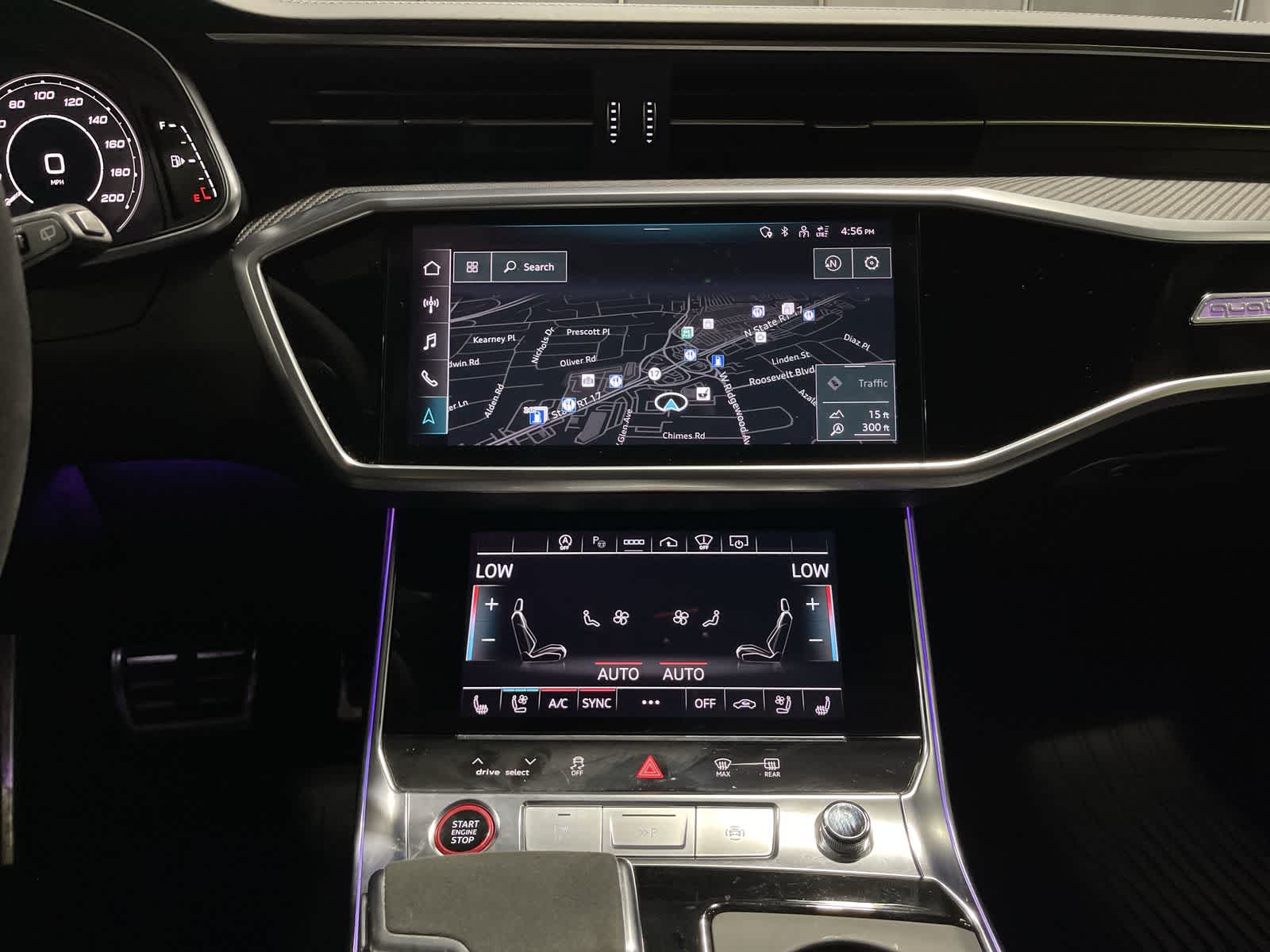 Thumbnail: 2023 Audi RS 6 - 28