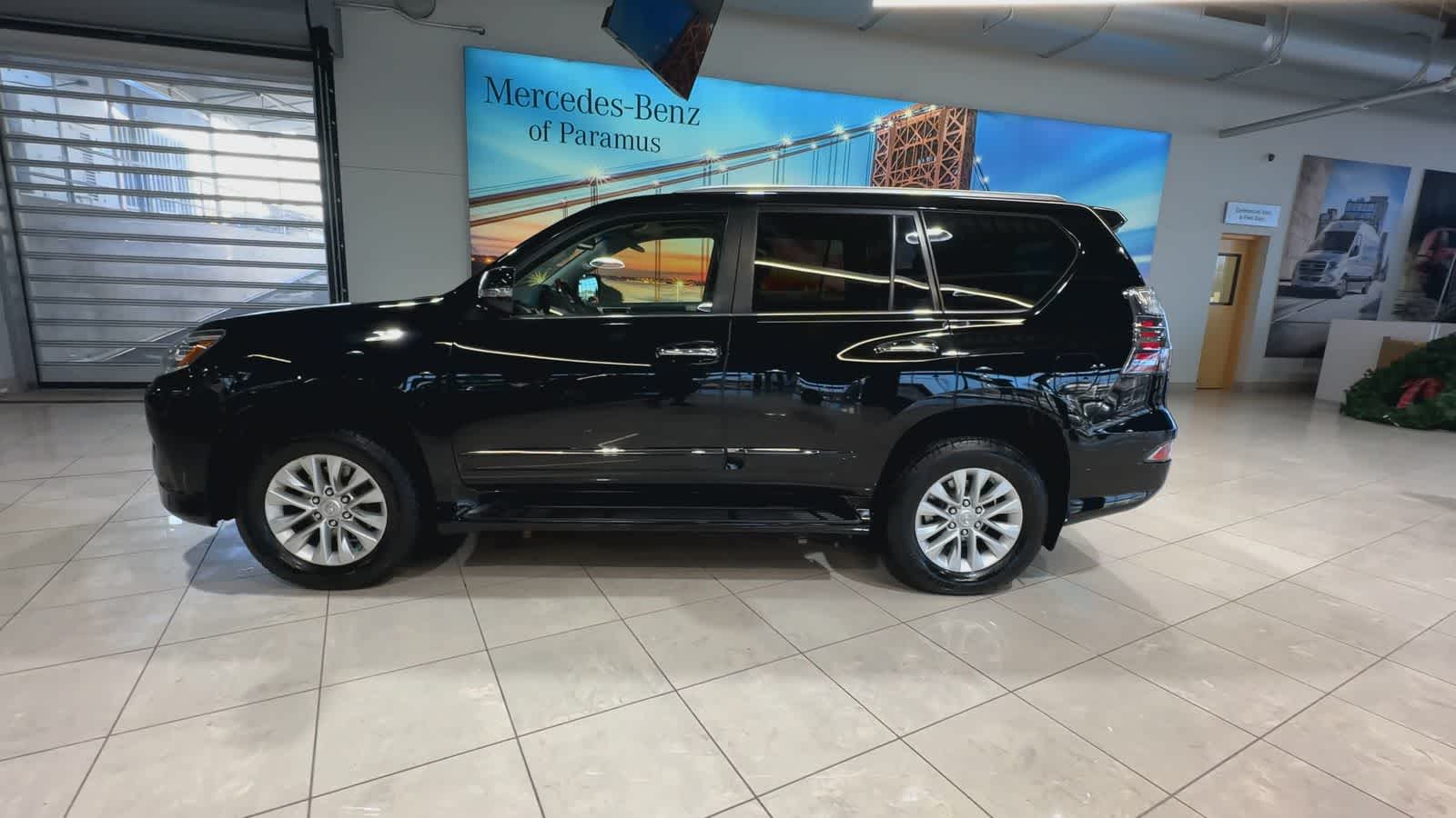 Thumbnail: 2016 Lexus GX - 6