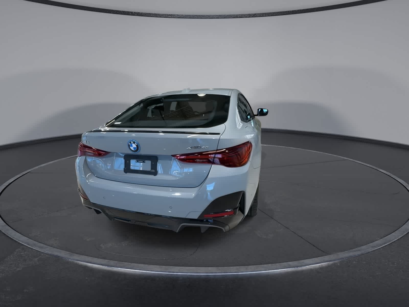 Thumbnail: 2025 BMW i4 - 10