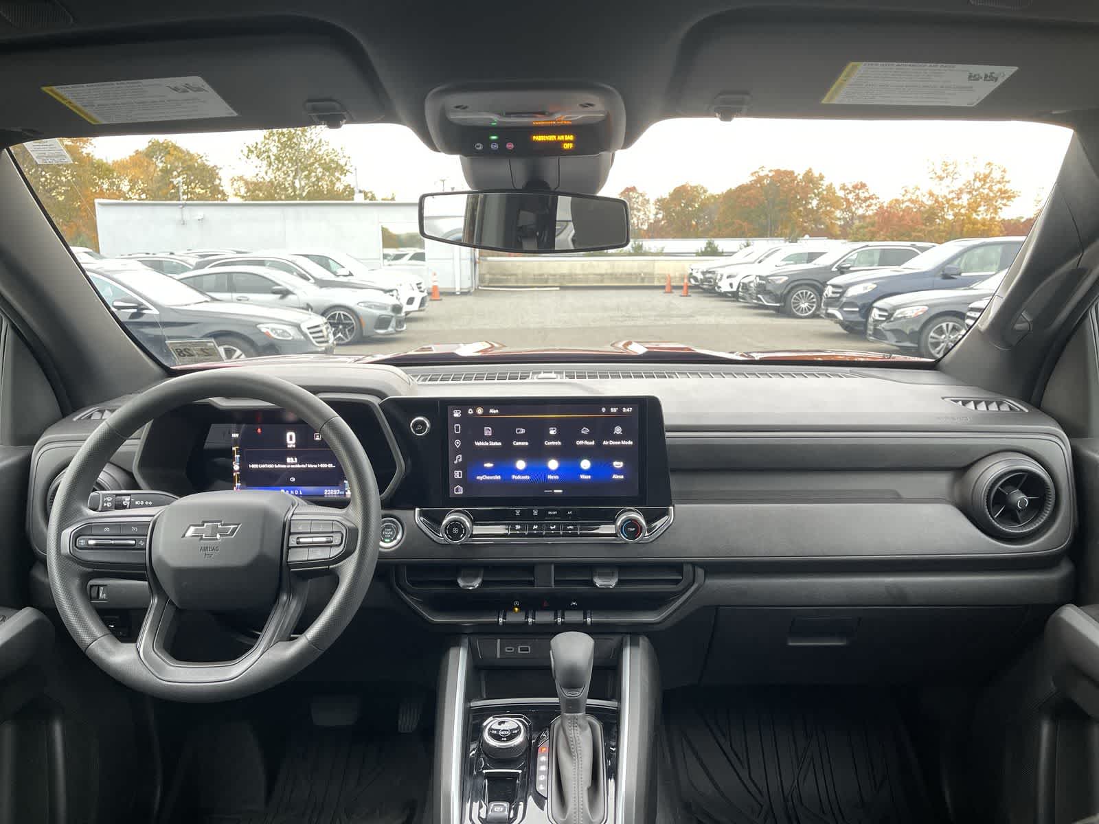 Thumbnail: 2023 Chevrolet Colorado - 22