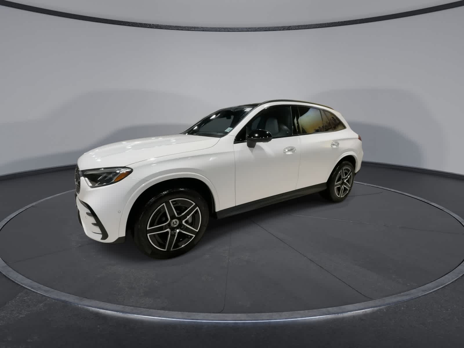 Thumbnail: 2025 Mercedes-Benz GLC - 6