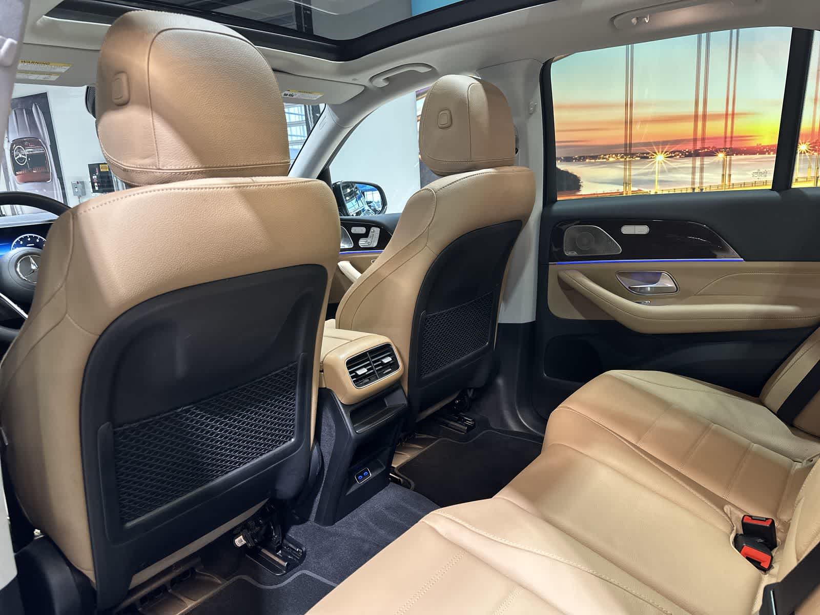 Thumbnail: 2026 Mercedes-Benz GLE - 24