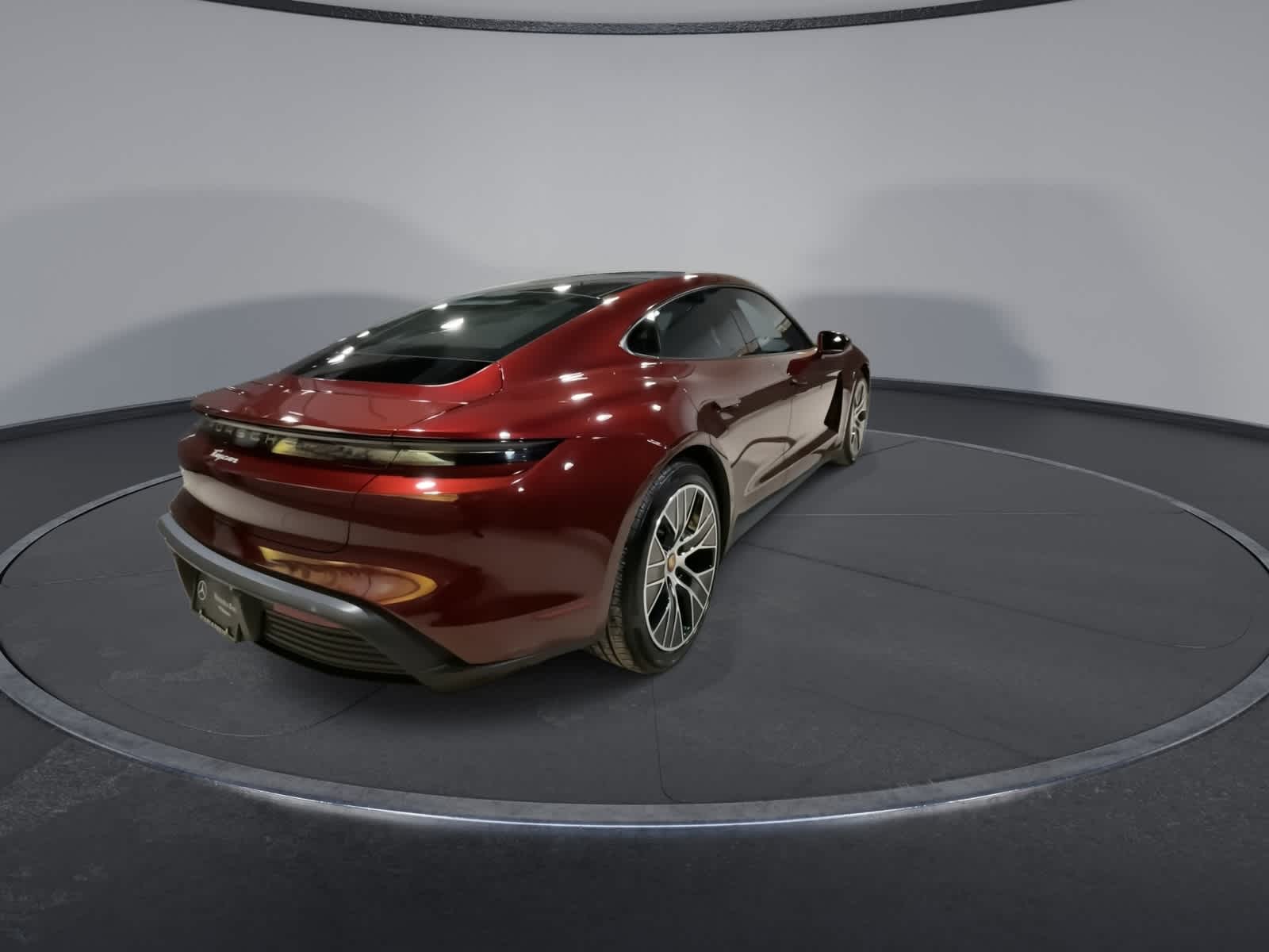 Thumbnail: 2022 Porsche Taycan - 12