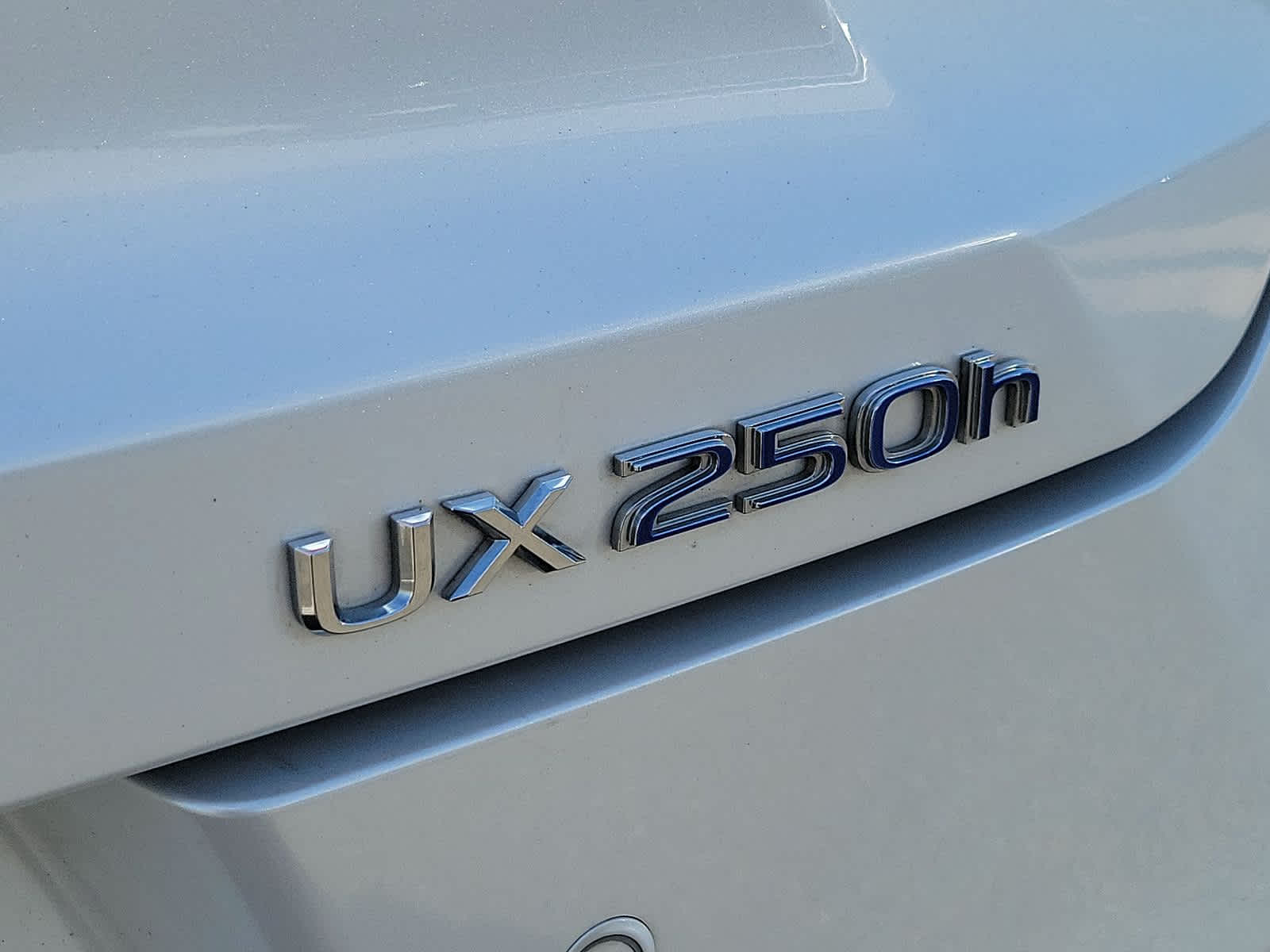 2021 Lexus UX 250h 24