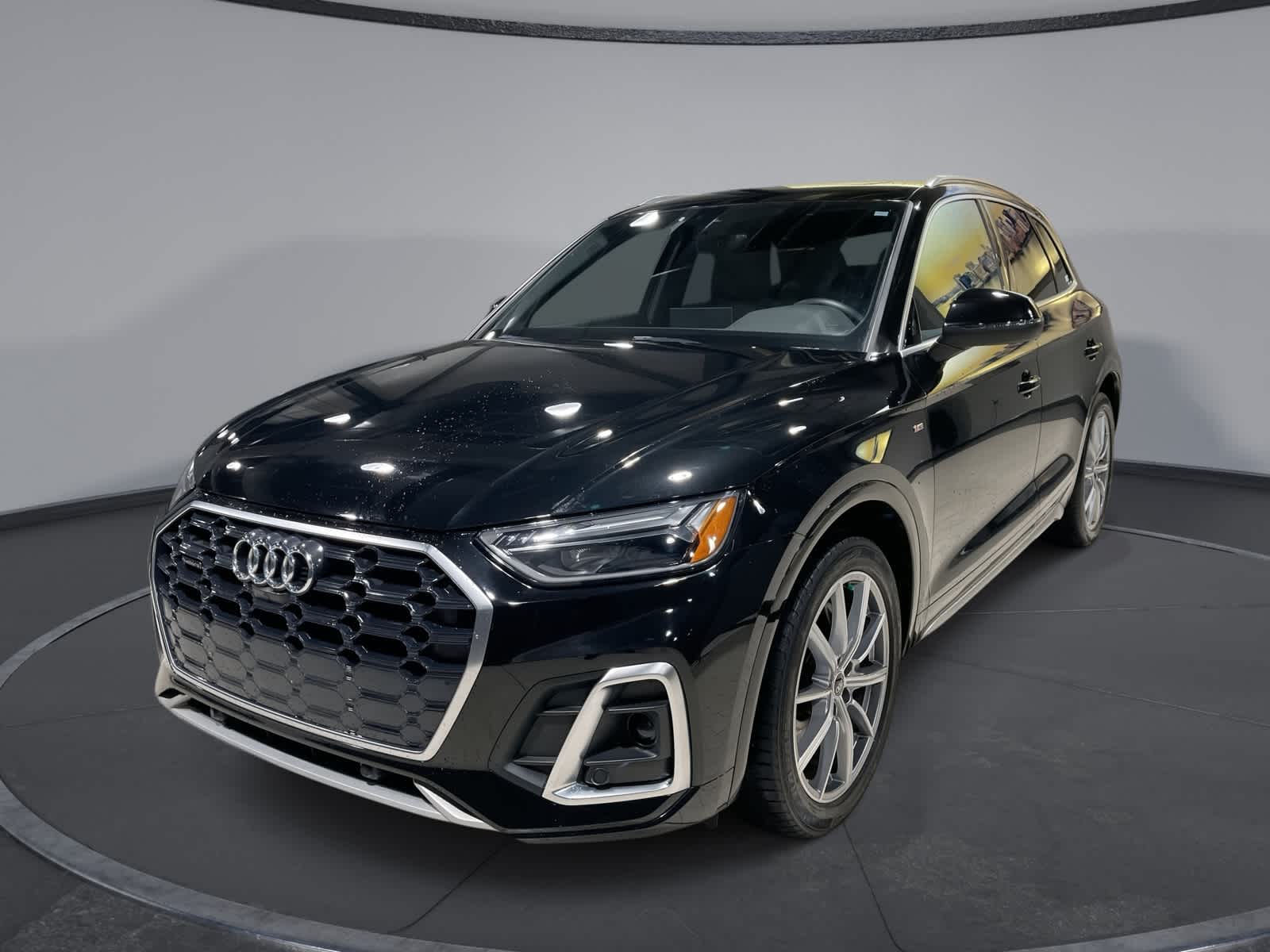 Thumbnail: 2021 Audi Q5 - 1
