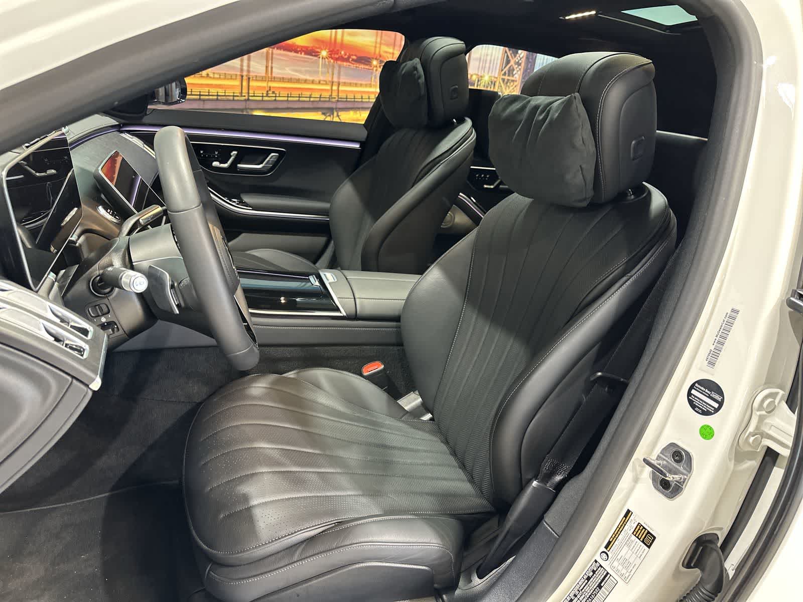 Thumbnail: 2023 Mercedes-Benz S-Class - 23