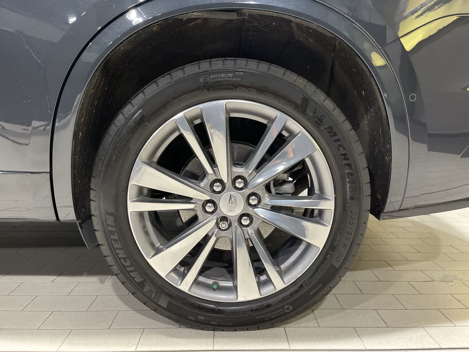 Thumbnail: 2022 Cadillac XT6 - 20