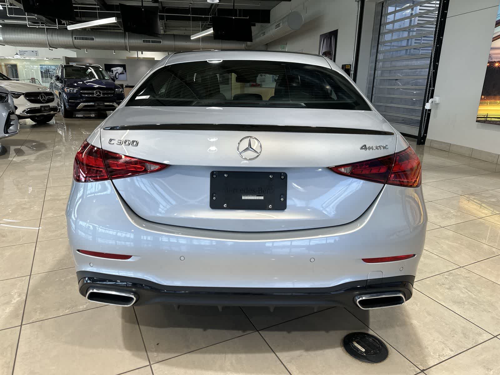 Thumbnail: 2022 Mercedes-Benz C-Class - 17