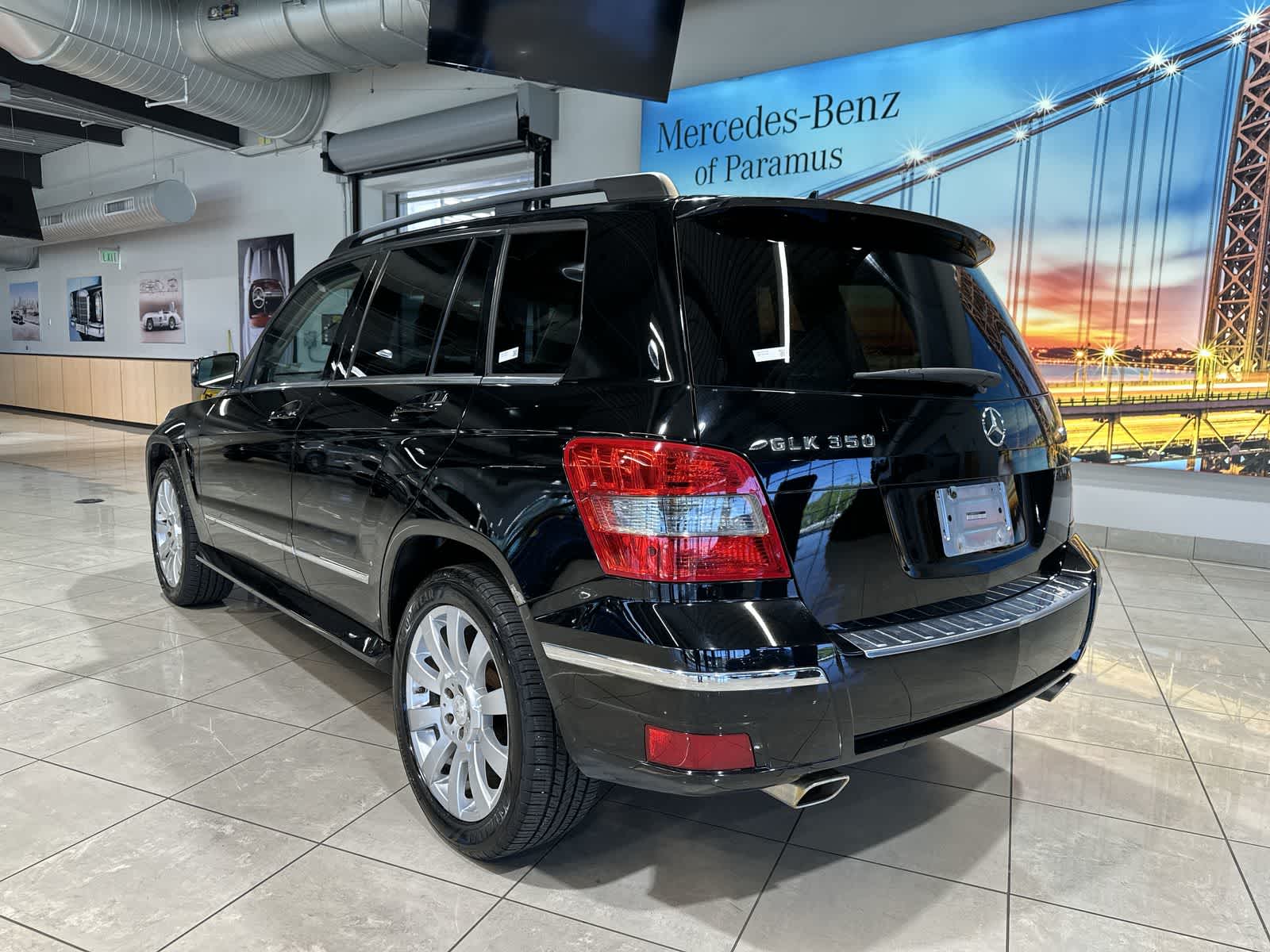 Thumbnail: 2010 Mercedes-Benz GLK - 16
