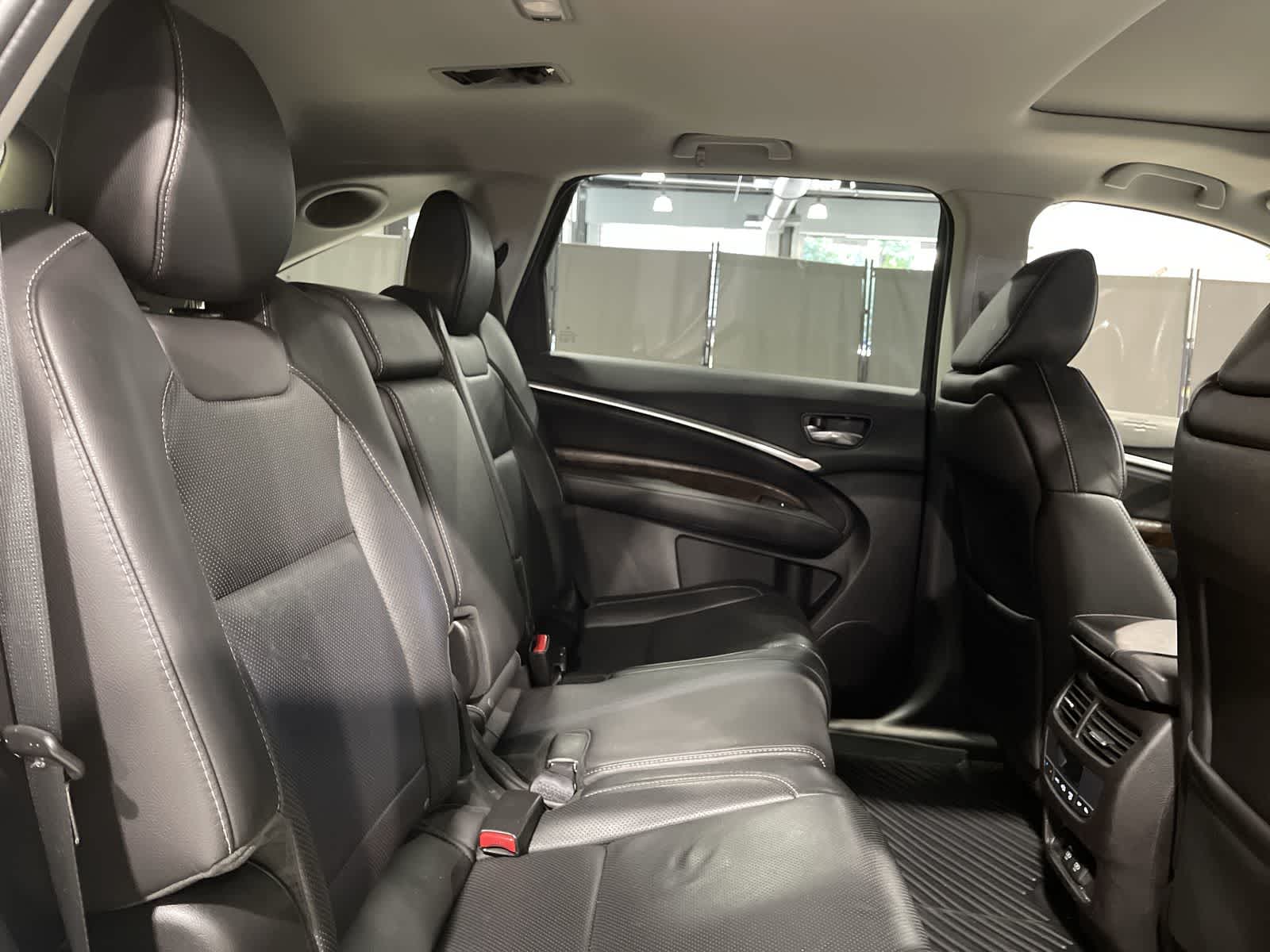 Thumbnail: 2019 Acura MDX - 25