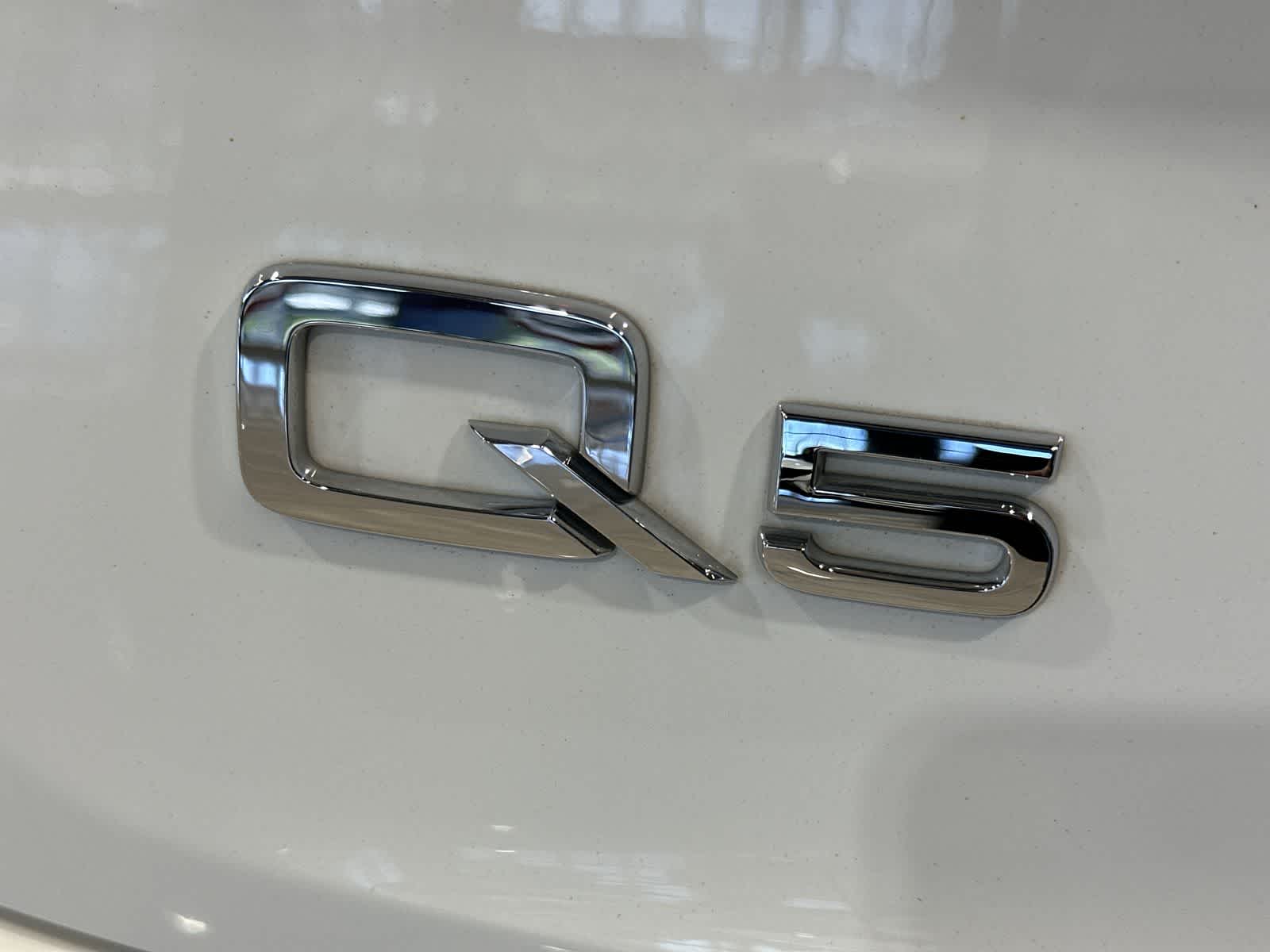 Thumbnail: 2019 Audi Q5 - 19