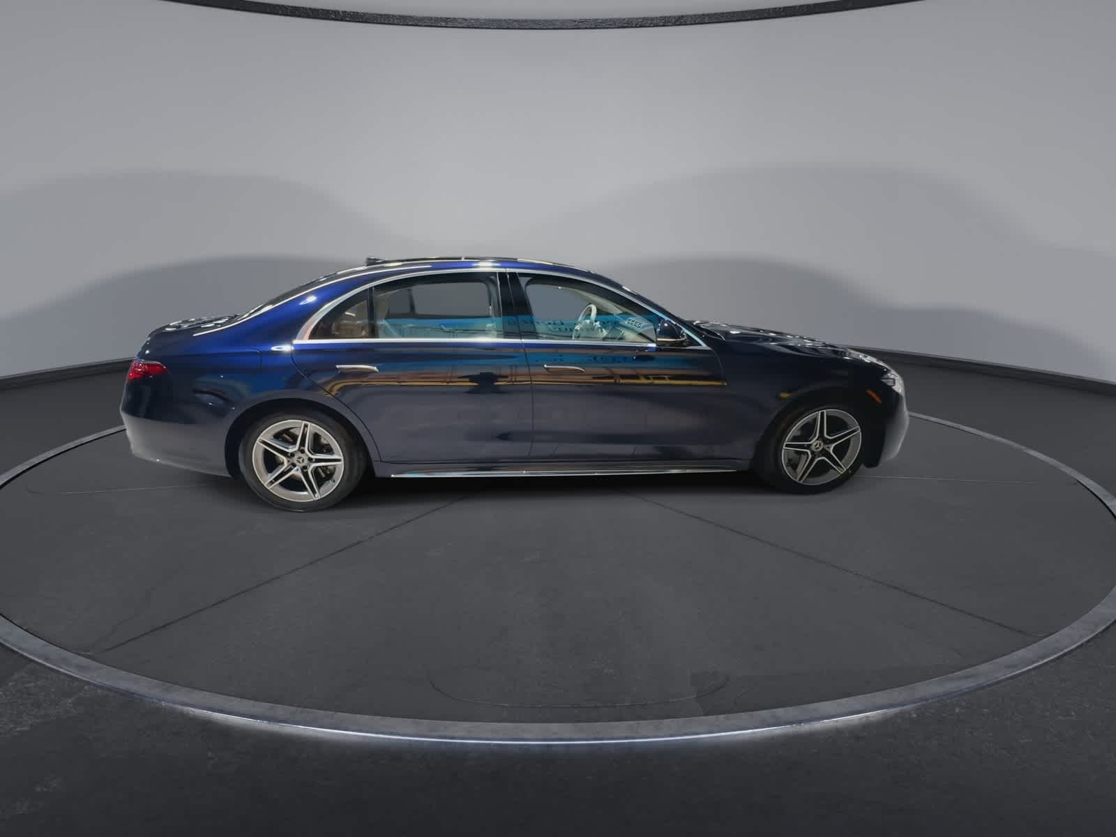 Thumbnail: 2022 Mercedes-Benz S-Class - 13