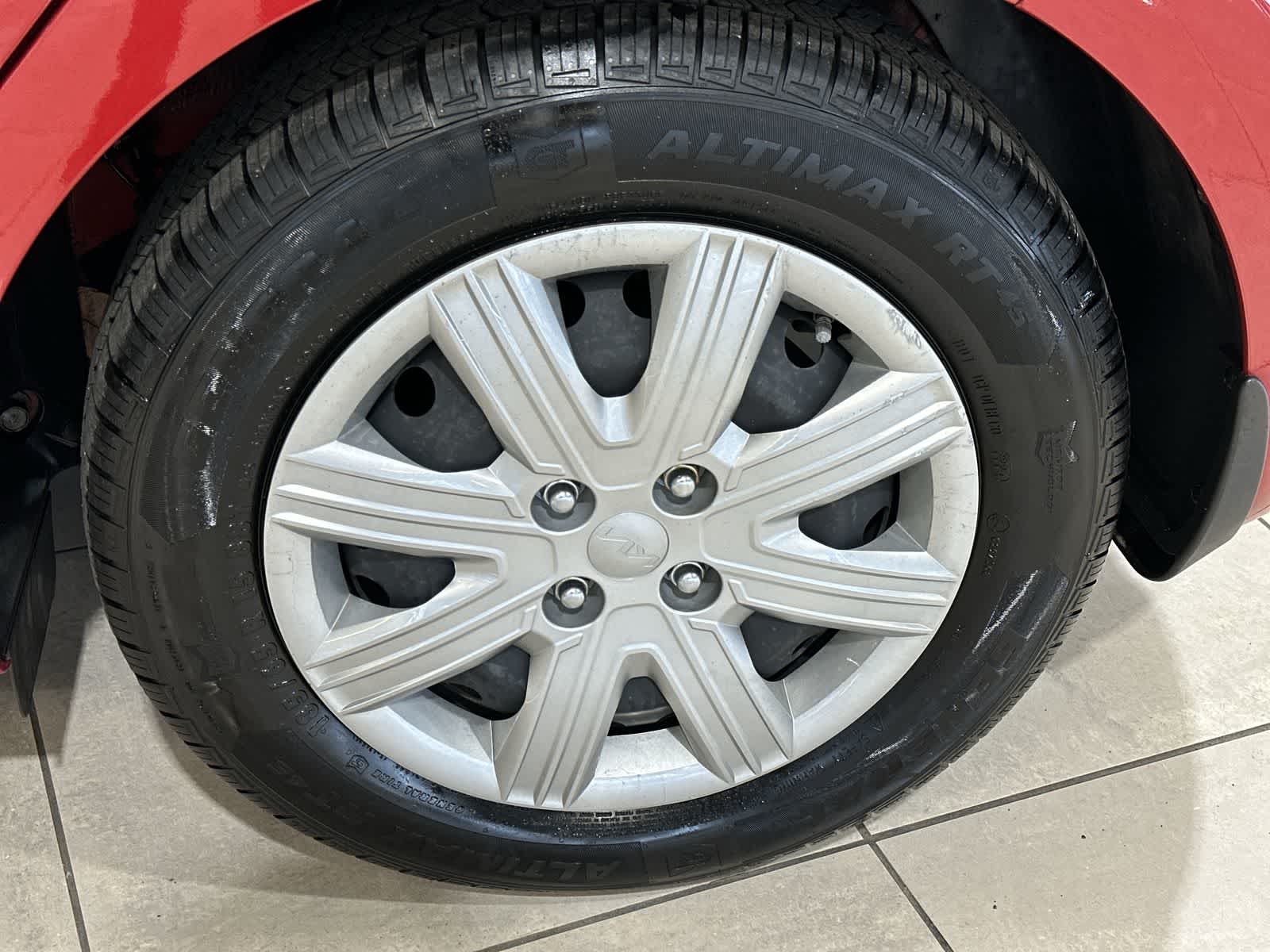 Thumbnail: 2022 Kia Rio - 20