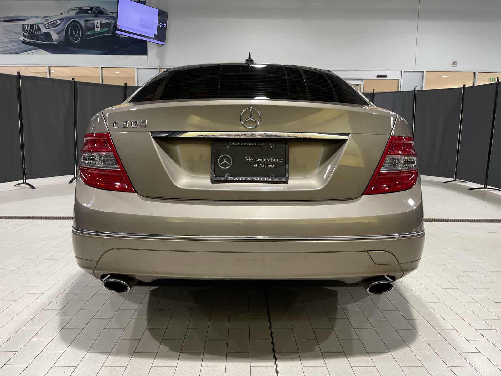 Thumbnail: 2009 Mercedes-Benz C-Class - 17
