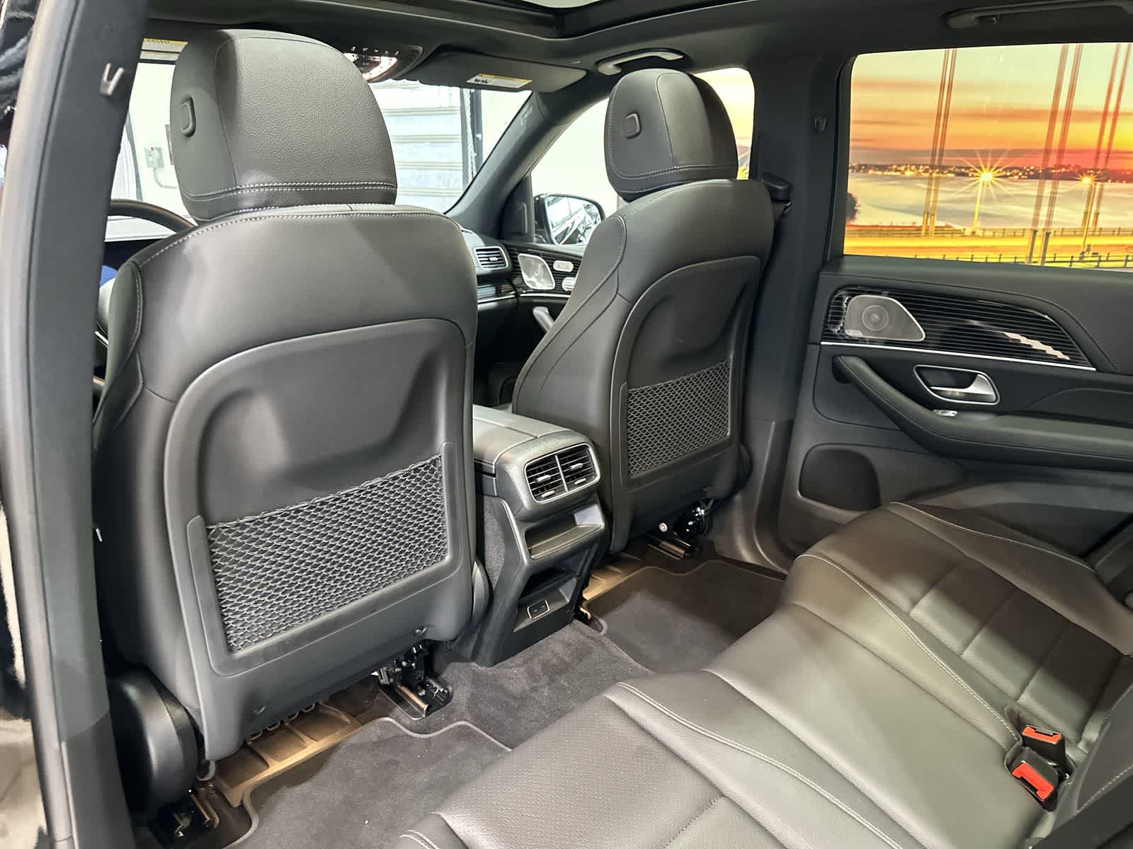 Thumbnail: 2024 Mercedes-Benz GLE - 24