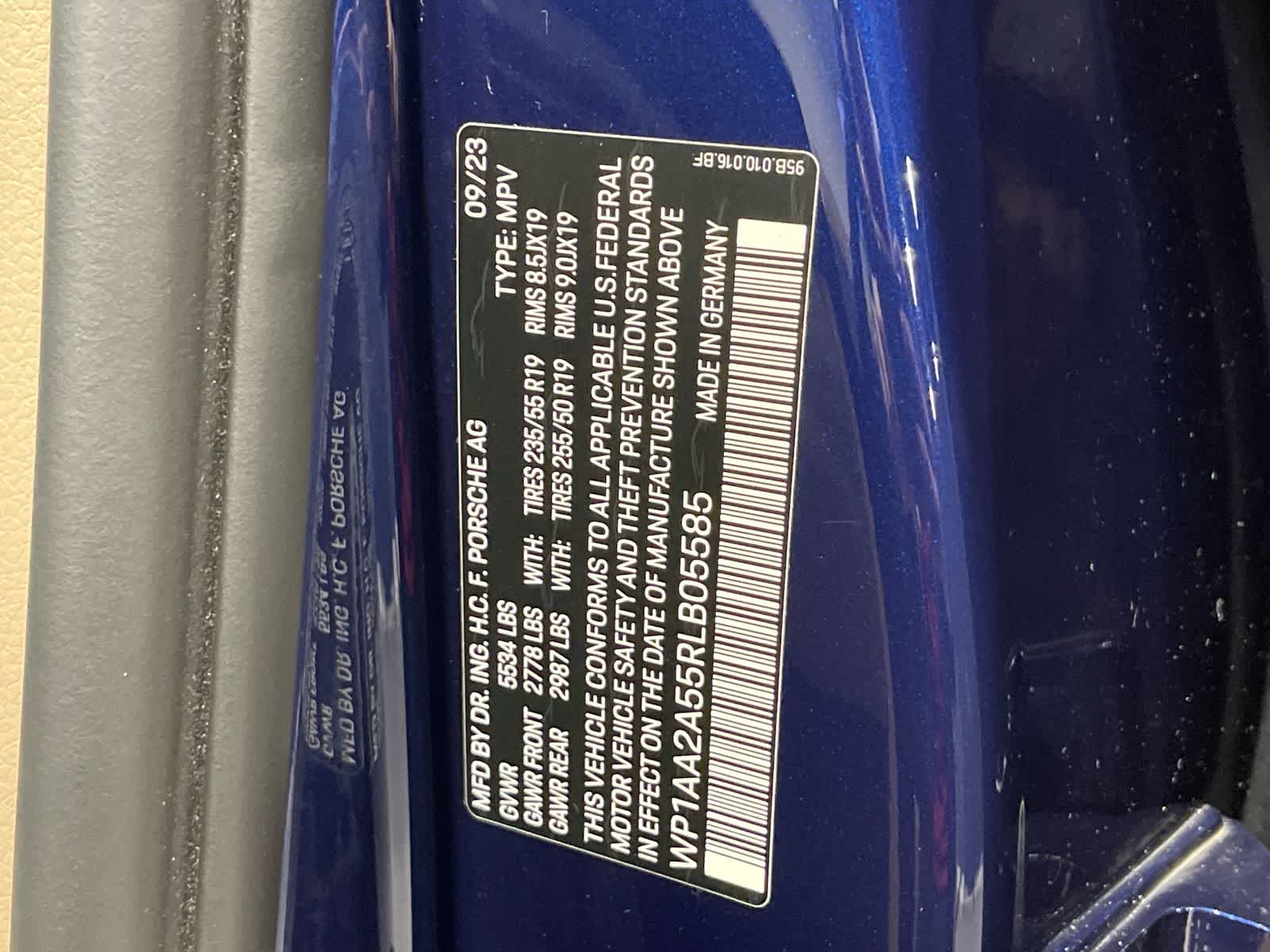 Thumbnail: 2024 Porsche Macan - 33