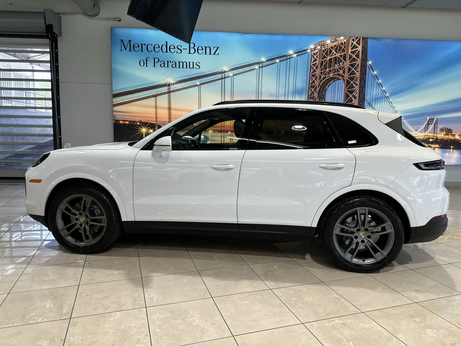 Thumbnail: 2024 Porsche Cayenne - 14