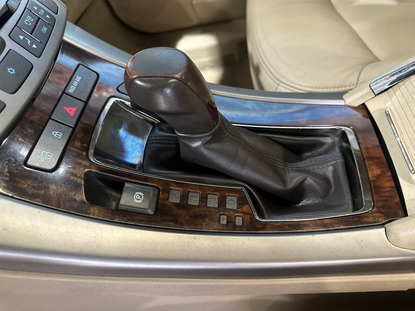 Thumbnail: 2010 Buick LaCrosse - 29