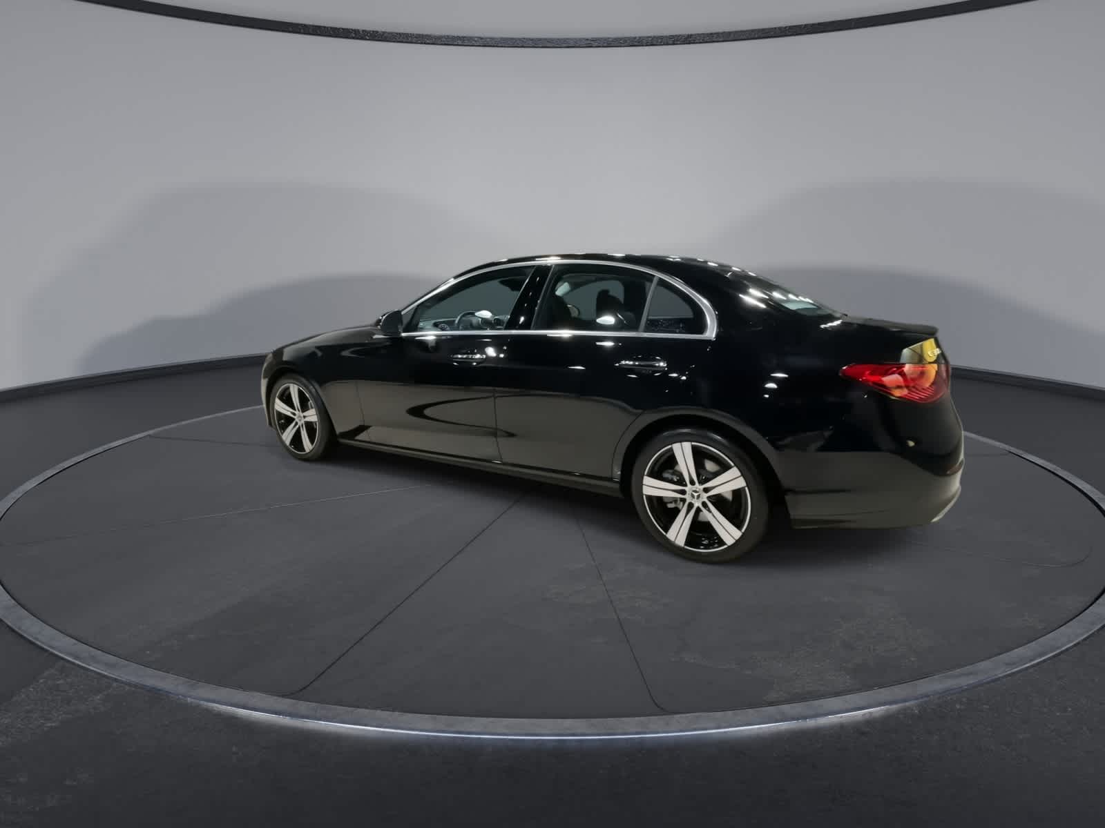 Thumbnail: 2025 Mercedes-Benz C-Class - 8