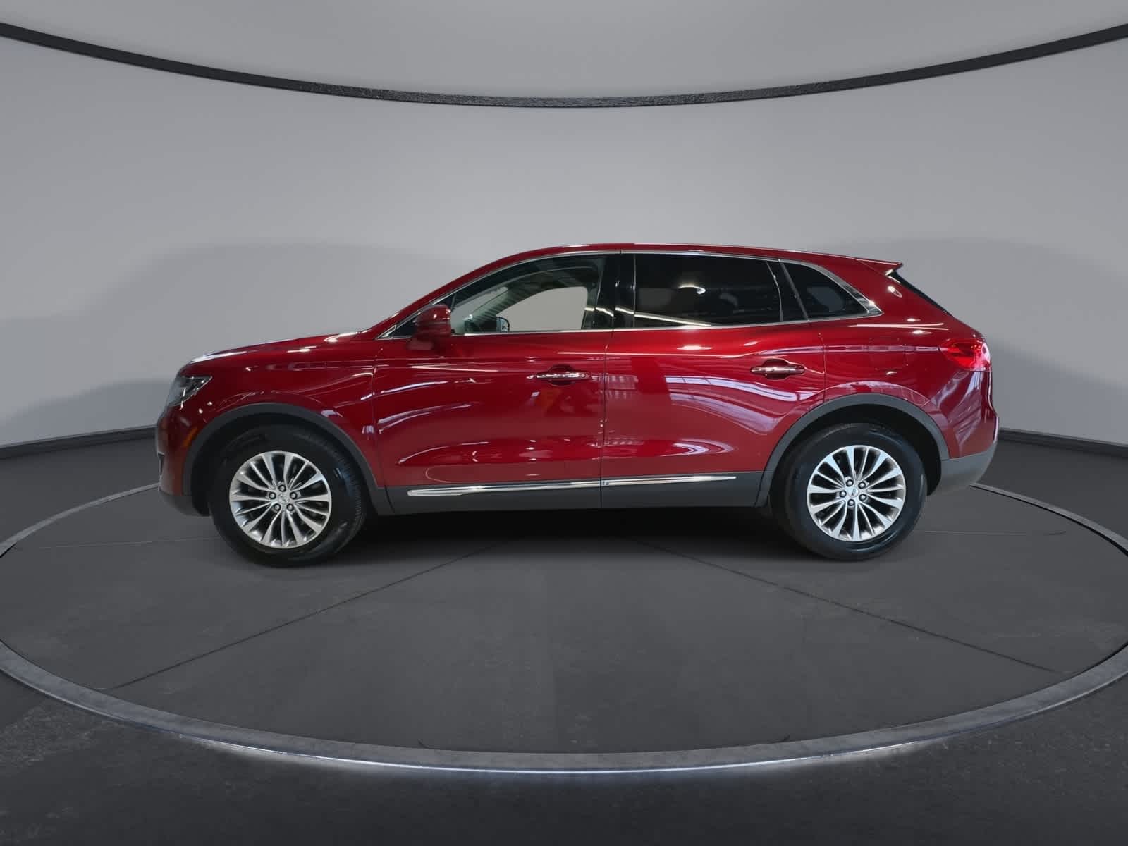 Thumbnail: 2016 Lincoln MKX - 7