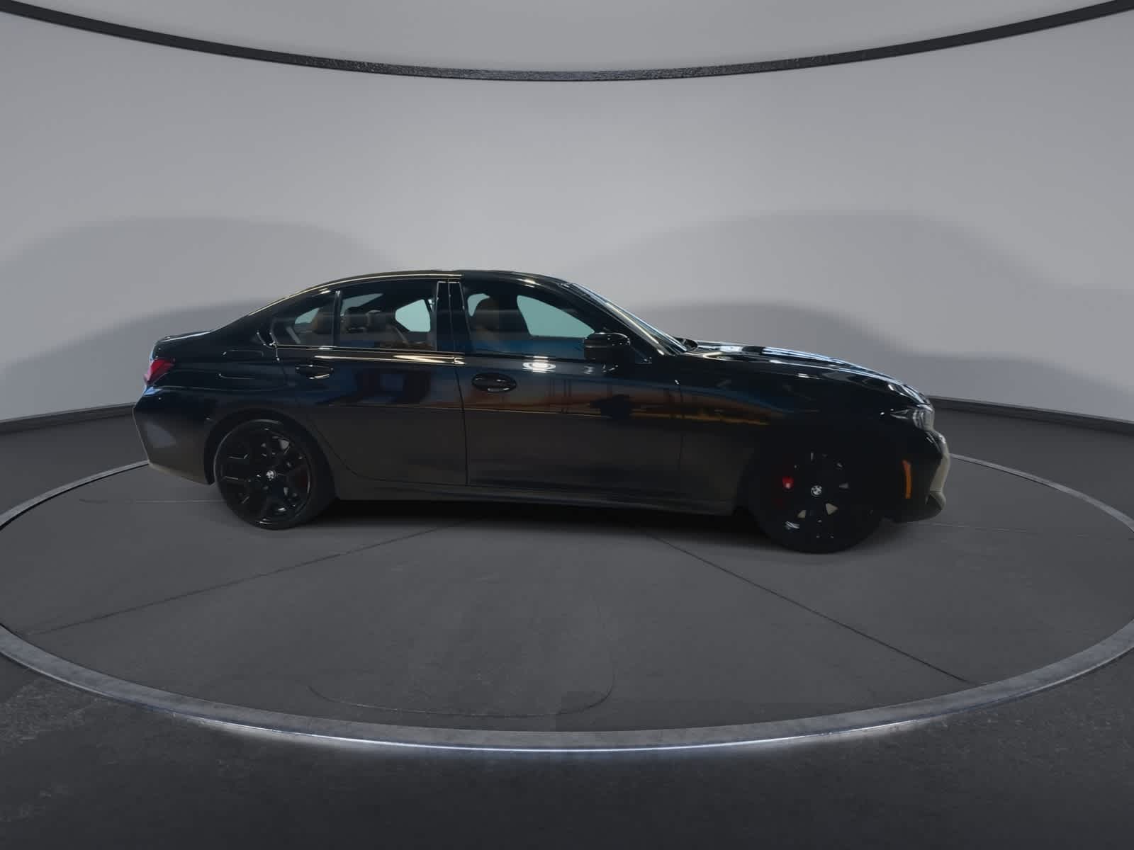 Thumbnail: 2025 BMW 3 Series - 3