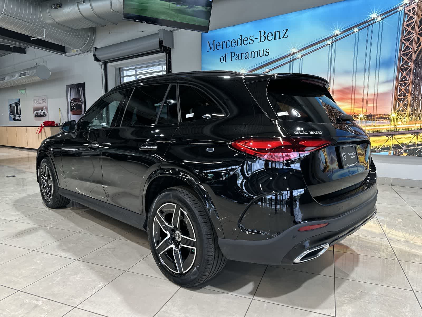 Thumbnail: 2026 Mercedes-Benz GLC - 16