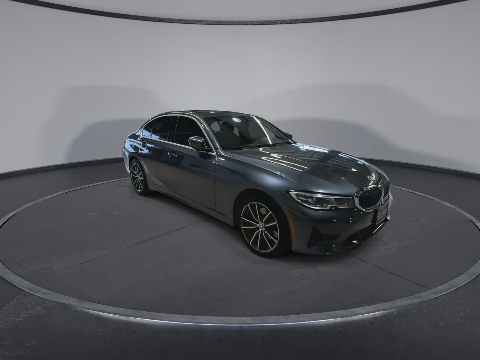 Thumbnail: 2019 BMW 3 Series - 2