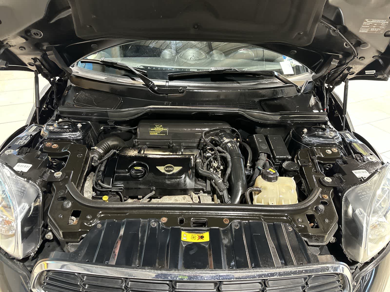 Thumbnail: 2014 MINI Cooper Countryman - 21