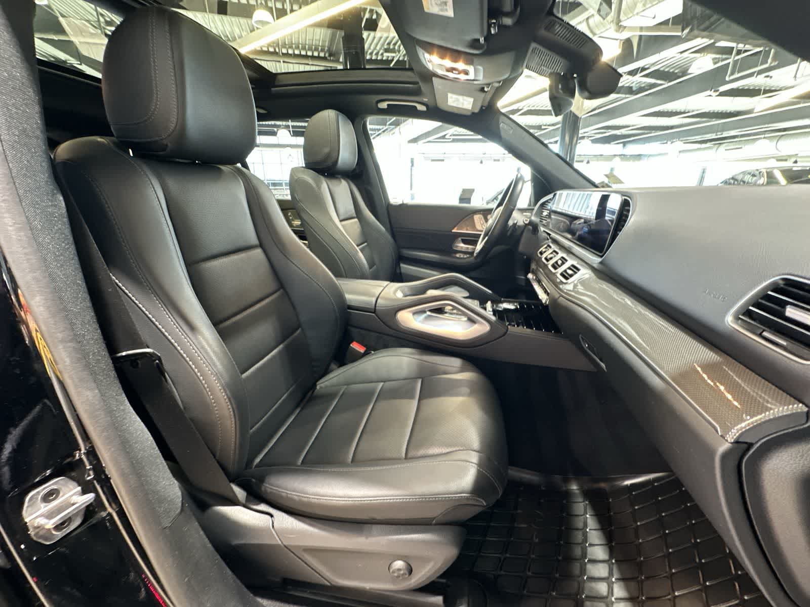 Thumbnail: 2023 Mercedes-Benz GLE - 26