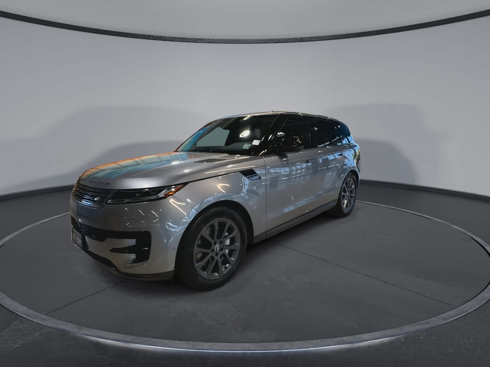 Thumbnail: 2024 Land Rover Range Rover Sport - 5
