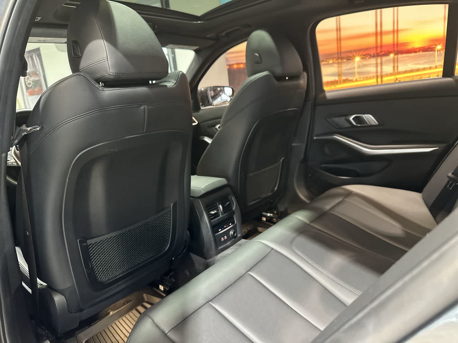 Thumbnail: 2019 BMW 3 Series - 24